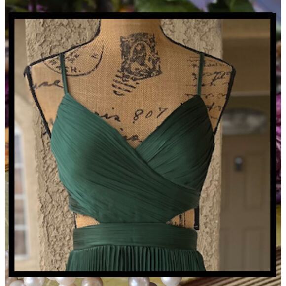 Lulus Pleated Cutout Green Got the Glam Maxi Dress Size XS - Picture 2 of 11